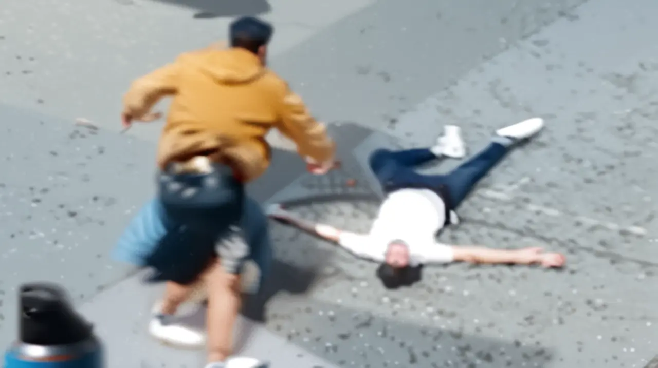 Un incidente violento ocurrió anoche en una discoteca de Neuquén, donde un grupo de personas agredió a otro al salir del local.. Foto: Redacción InfoArticulos