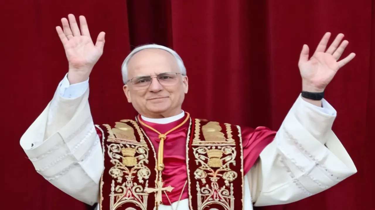Robert Francis Prevost, un religioso con raíces latinas, ha roto una barrera para la comunidad católica en Estados Unidos.. Foto: Redacción InfoArticulos