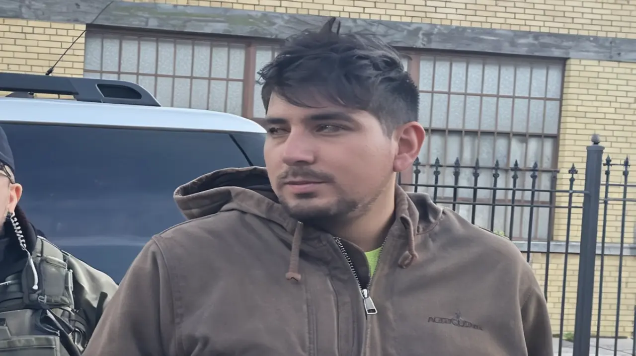 El individuo que fue perseguido en México por sus supuestos vínculos con el Cartel Jalisco Nueva Generación, finalmente fue detenido por agentes del ICE en la ciudad de Chicago.. Foto: Redacción I