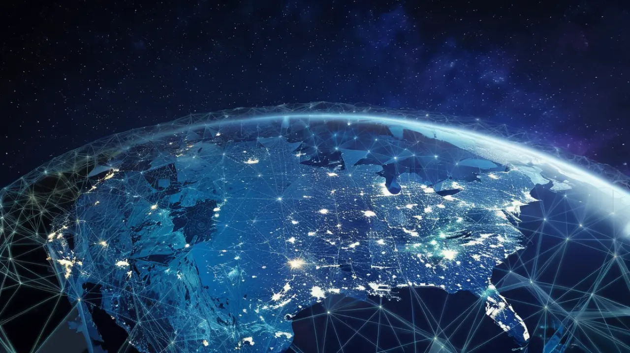 La bolsa de valores estadounidense experimentó un aumento significativo debido a la firma de un nuevo acuerdo comercial entre Estados Unidos y Reino Unido.. Foto: Redacción InfoArticulos
