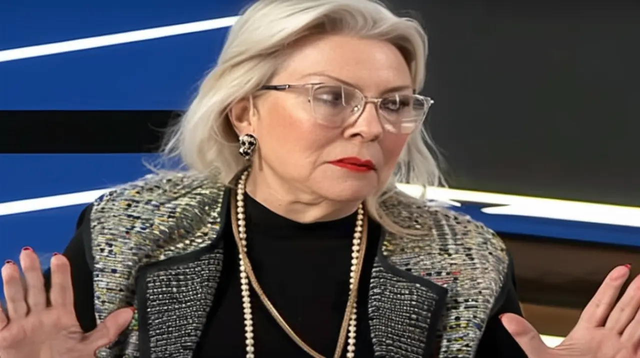 Las declaraciones más relevantes de Elisa Carrió en el programa de Javier Milei, donde habló sobre la política de Patricia Bullrich y su relación con Cristina Kirchner, así como su opinión sobr