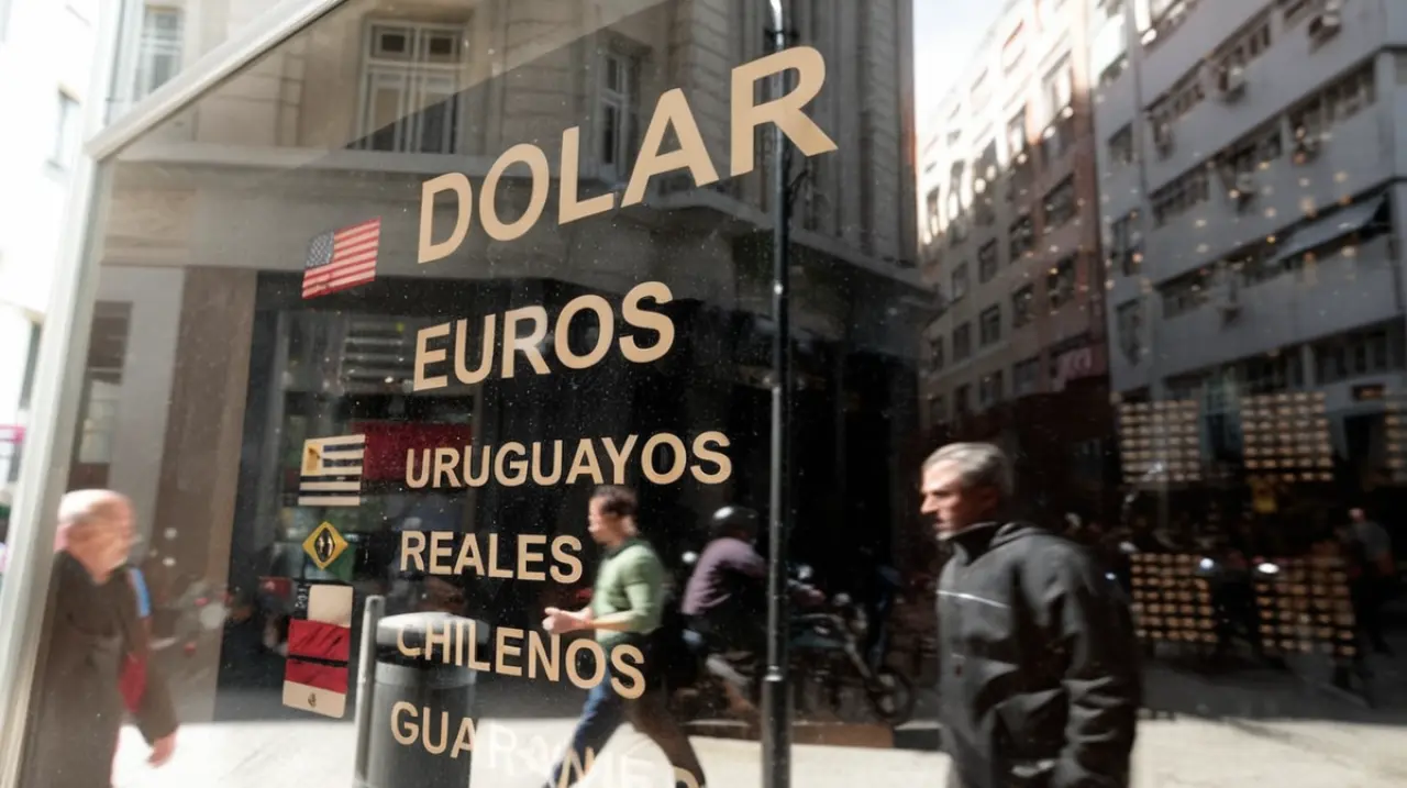 La divisa estadounidense experimenta un valor estable en la actualidad, con una cotización prevista para el próximo día 9 de mayo.. Foto: Redacción InfoArticulos