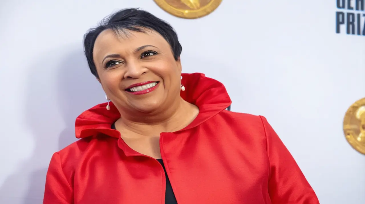 El presidente de los Estados Unidos, Donald Trump, ha cesado en su cargo a la directora de la Biblioteca del Congreso, Carla Hayden.. Foto: Redacción InfoArticulos