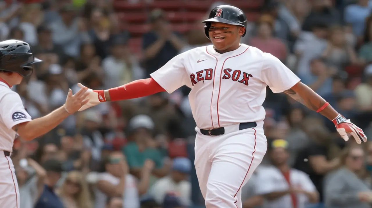 El dueño de los Medias Rojos, John Henry, se dirigió a Kansas City para encontrarse con el joven talento Rafael Devers.. Foto: Redacción InfoArticulos