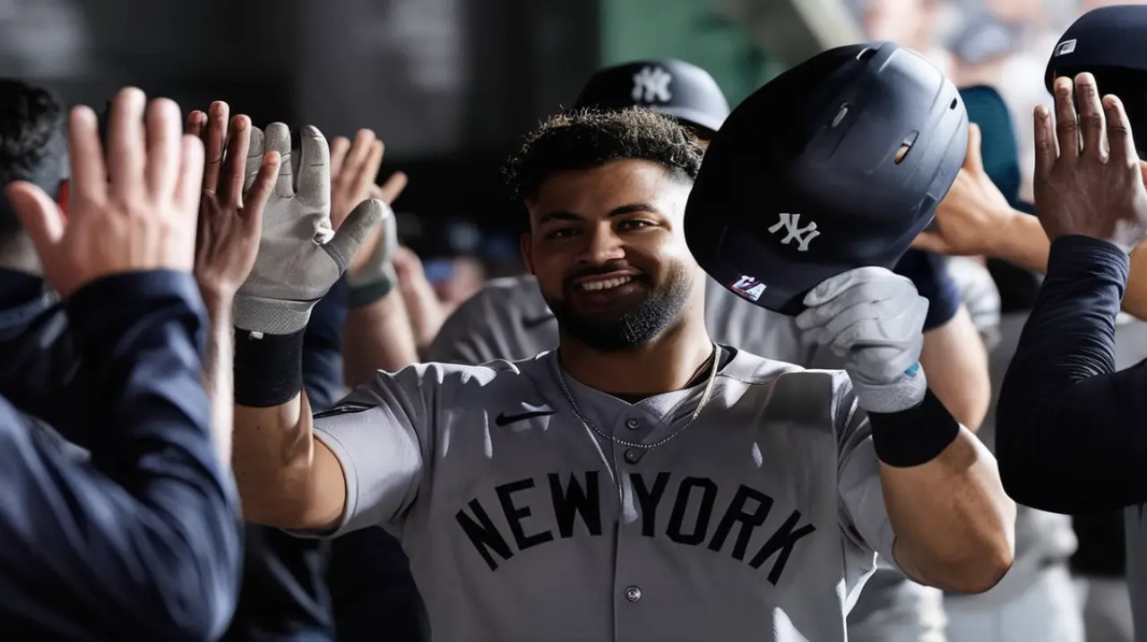 Jason Domínguez se convirtió en el jugador más joven de los Yankees al registrar un juego de tres jonrones.. Foto: Redacción InfoArticulos
