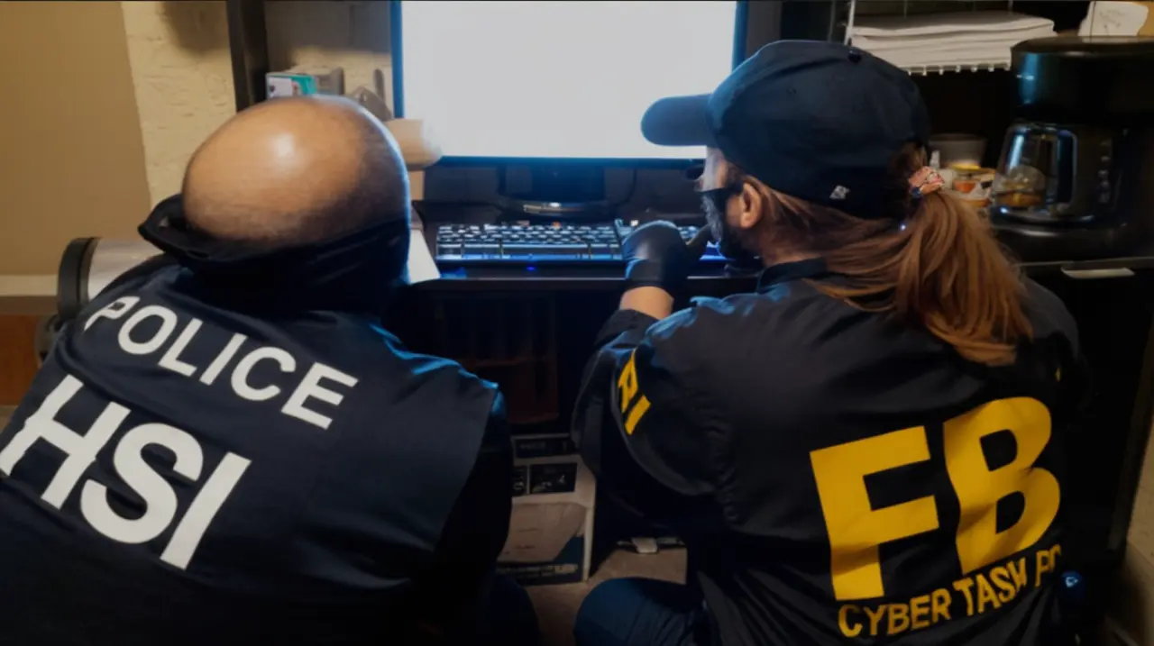 El FBI emite una alerta sobre la vulnerabilidad de ciertos dispositivos domésticos a ataques cibernéticos.. Foto: Redacción InfoArticulos