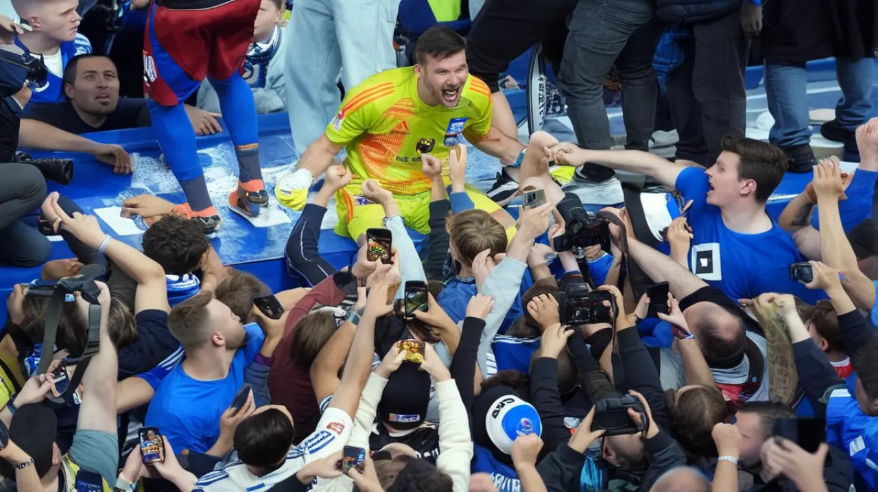 El club de fútbol Hamburg vuelve a competir en la primera división alemana después de una ausencia de siete años en la liga inferior.. Foto: Redacción InfoArticulos