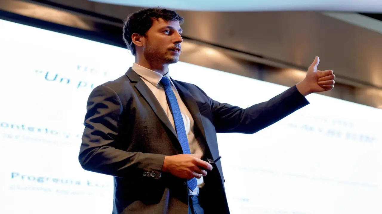Un experto en finanzas prevé cómo evolucionarán los precios de las viviendas y la disponibilidad del crédito. Foto: Redacción InfoArticulos