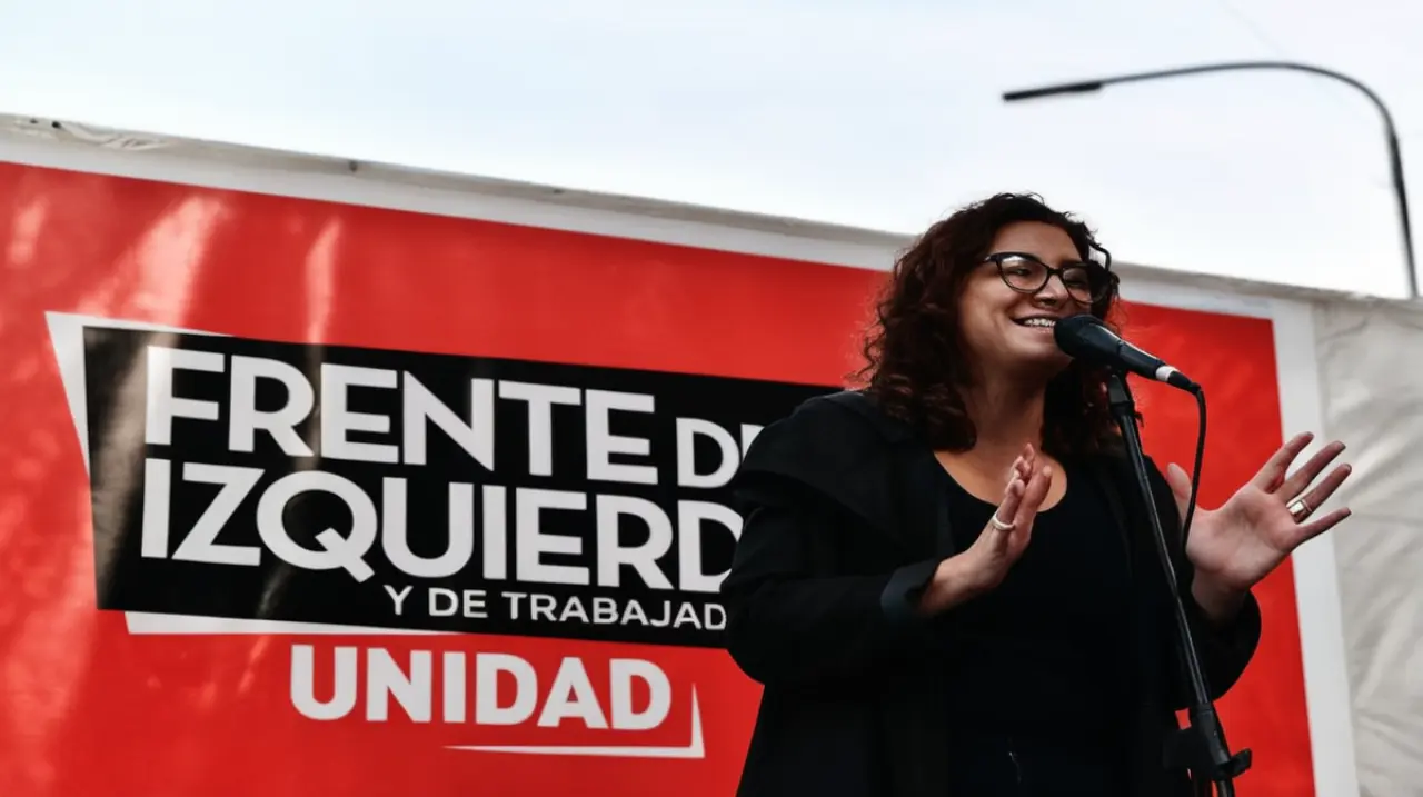 La elección en la ciudad generó controversia, ya que Vanina Biasi criticó a Santoro y afirmó que Pro y LLA están compitiendo por el protagonismo.. Foto: Redacción InfoArticulos