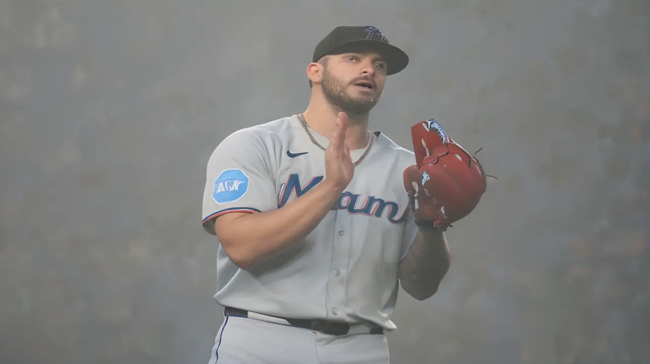 El lanzador Weathers destacó en su vuelta al campo y Stowers anotó dos jonrones, lo que llevó a los Marlins a una victoria de 3-1 sobre los Cachorros. Foto: Redacción InfoArticulos