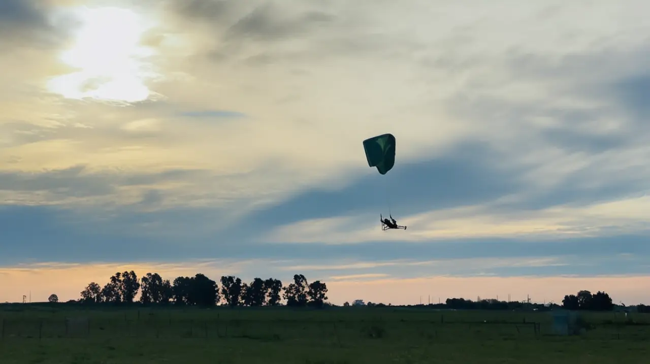 El vuelo de bautismo en deportes de aventura: una experiencia emocionante desde los pies hasta la cabeza. Foto: Redacción InfoArticulos