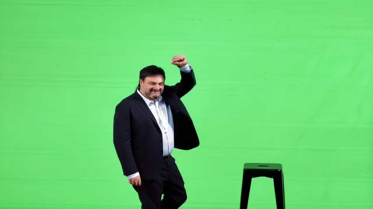Elecciones en la Ciudad: Leandro Santoro cierra su campaña con un llamado a superar la 'crueldad' del sistema político y el 'abandono' de las autoridades. Foto: Redacción InfoArticulos