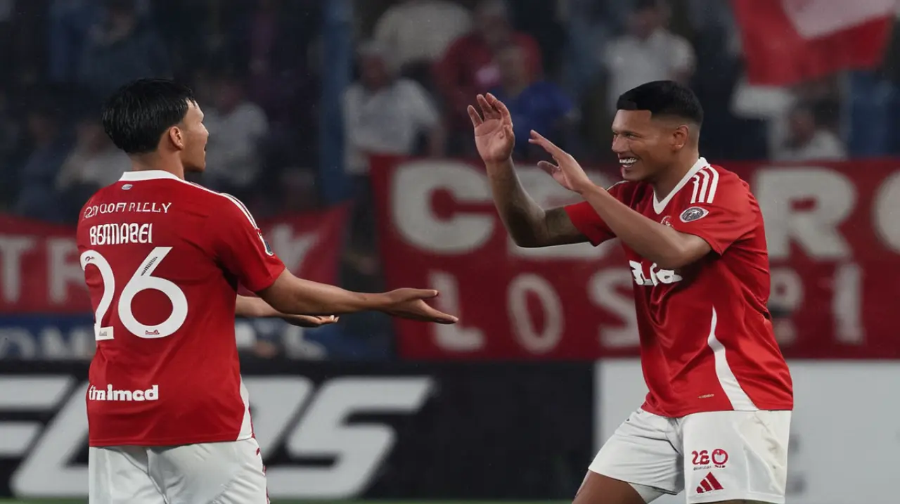 El equipo argentino River Plate se coloca en una buena posición en la competición continental, tras imponerse con un marcador amplio ante Independiente del Valle.. Foto: Redacción InfoArticulos