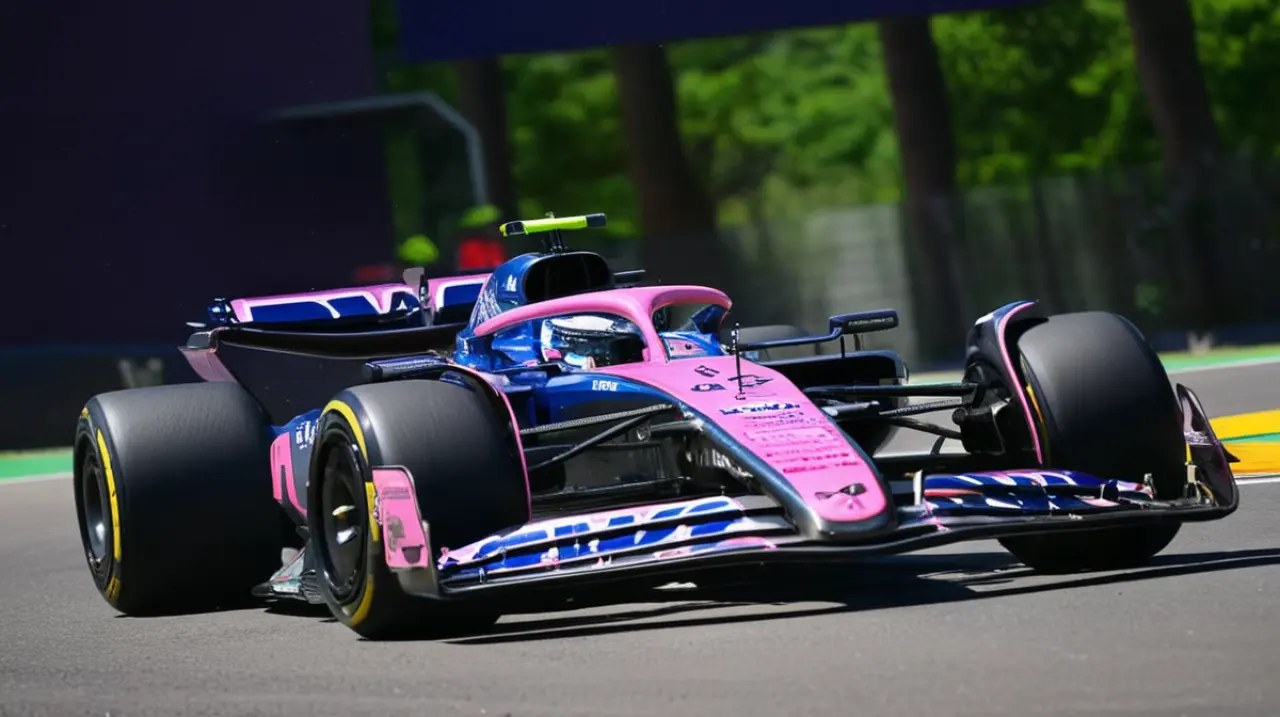 El piloto argentino Franco Colapinto estuvo presente en las prácticas libres de la segunda tanda en Imola, y aquí te traemos los detalles en vivo.. Foto: Redacción InfoArticulos