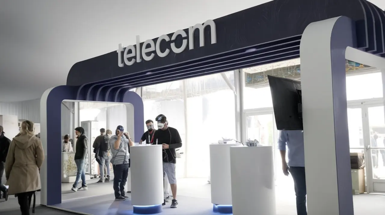 La empresa Telecom finalizó con éxito una importante emisión en el mercado internacional de títulos valores por un monto de 800 millones de dólares.. Foto: Redacción InfoArticulos