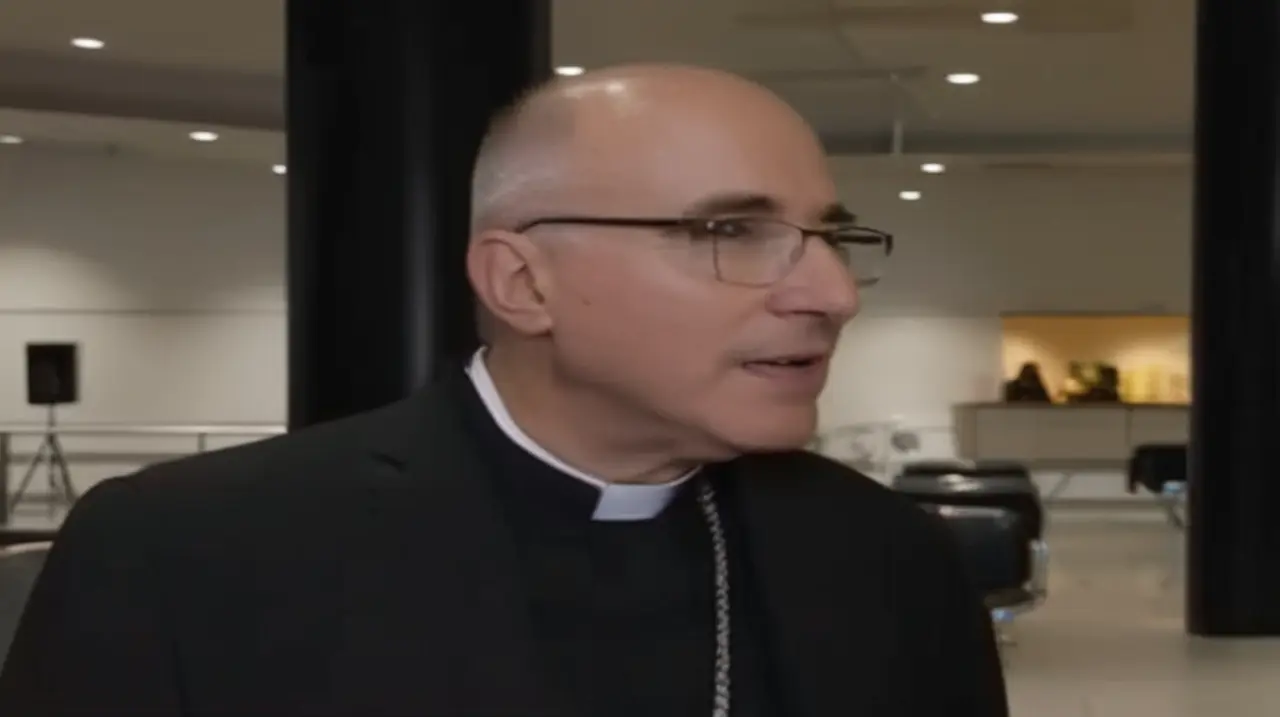 El cardenal Daniel Sturla, quien formó parte del cónclave, expresó su opinión sobre la posible visita del Papa León XIV a la Argentina.. Foto: Redacción InfoArticulos