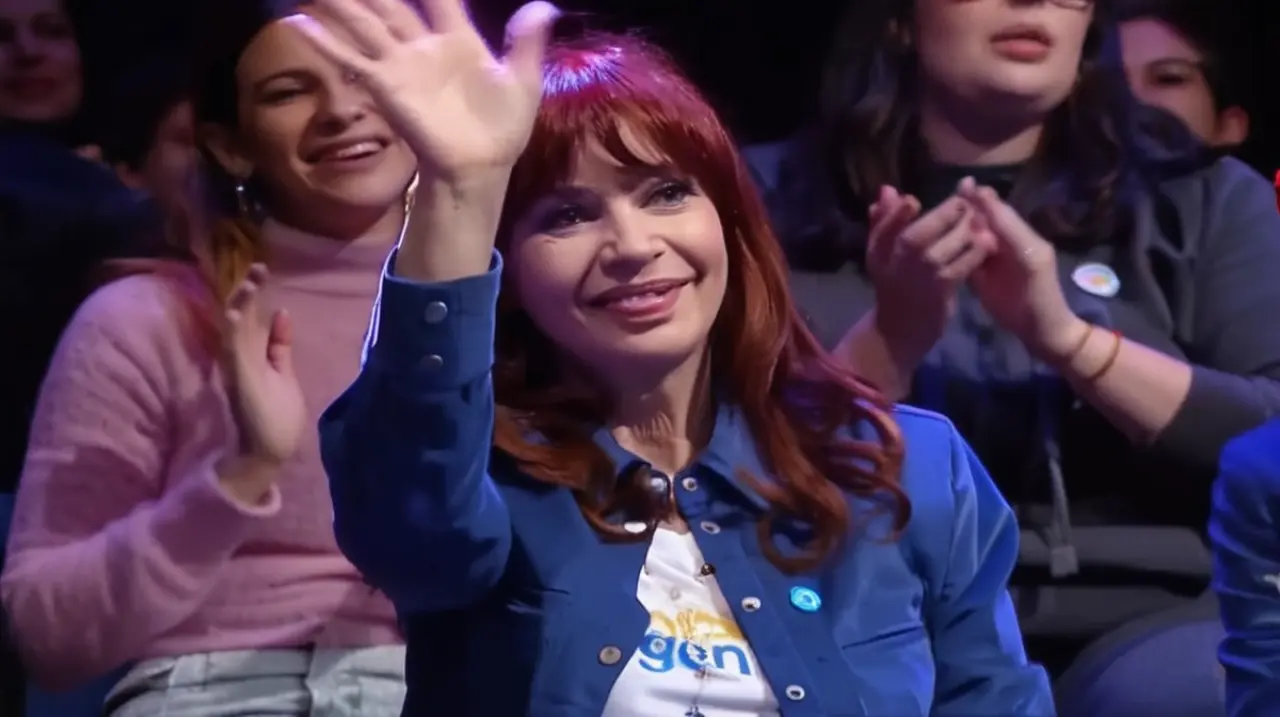La vicepresidenta Cristina Kirchner lanzó un fuerte ataque contra la gestión del presidente Javier Milei, asegurando que no ha logrado construir nada en su mandato.. Foto: Redacción InfoArticulos